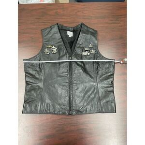 Wilsons Leather Maxima Leather V-neck Sleeveless Black Zip-up Jacket with pins